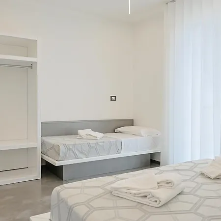 Con Piscina E Vista Mare Immersa Nella Natura