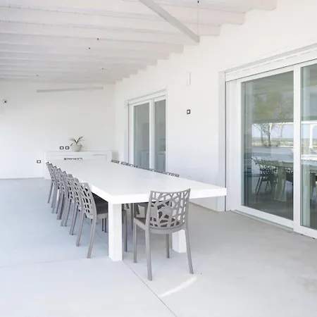 Con Piscina E Vista Mare Immersa Nella Natura Torre San Giovanni